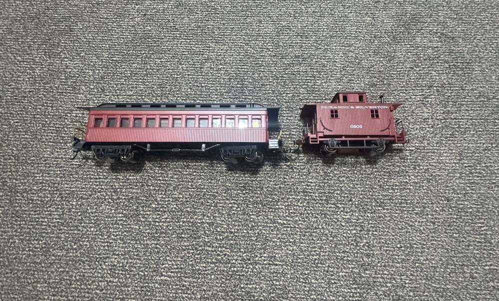 Bachmann Durango & Silverton Passenger Car And Caboose